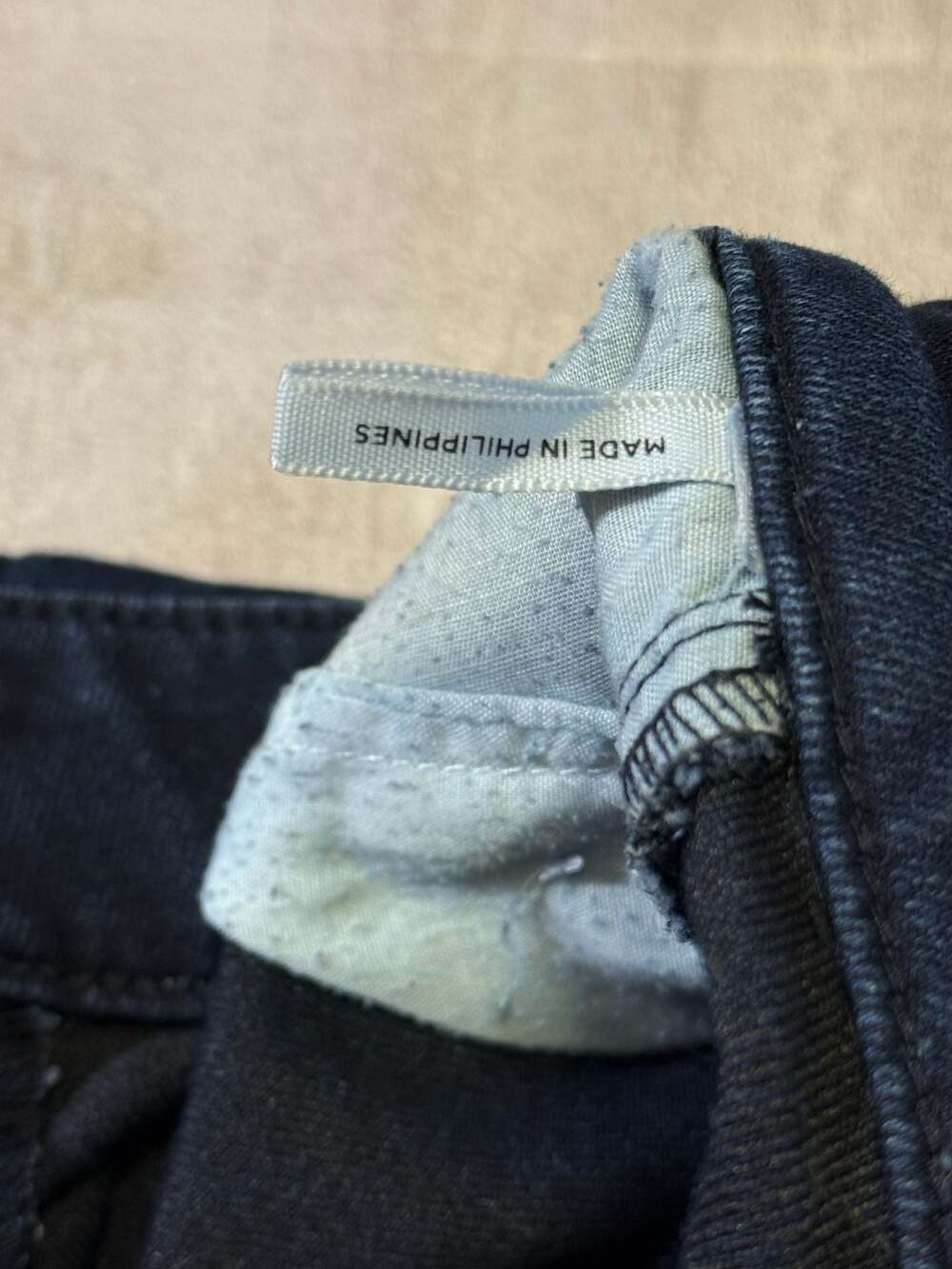 Anthropologie‎ Pilcro Dark Wash Button-Front Flare Jeans - Picture 6 of 6